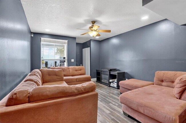 Foto del edificio - 4505 La Capri Ct