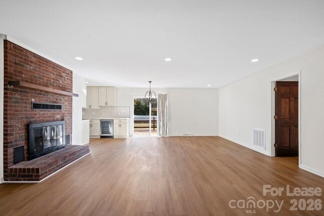 Building Photo - 16808 Knoxwood Dr