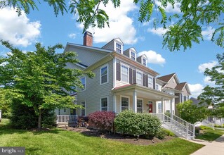 Building Photo - 121 Shilling Ave
