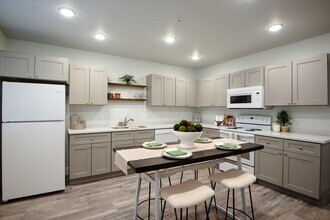 Interior Photo - Millhouse East + West