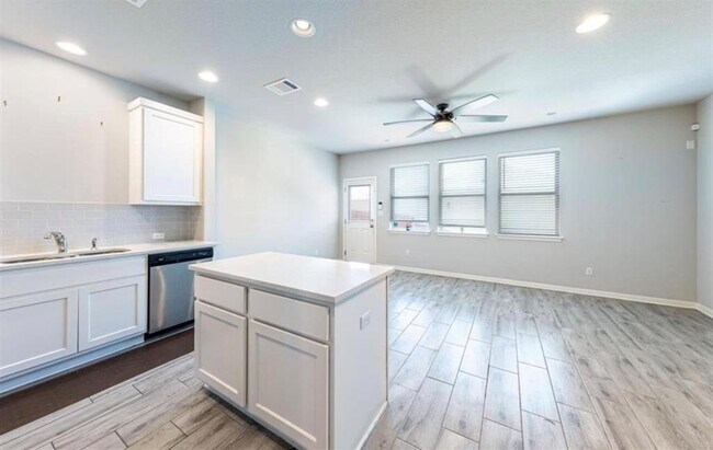 Foto del edificio - 2013 Arendale Dr