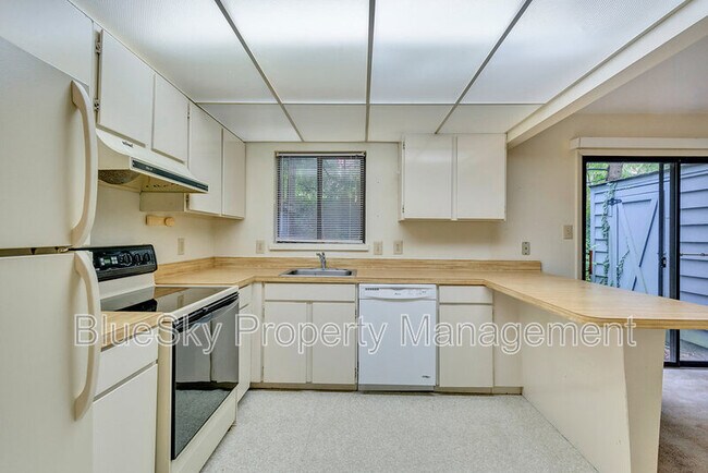 Building Photo - 306 Harvest Dr