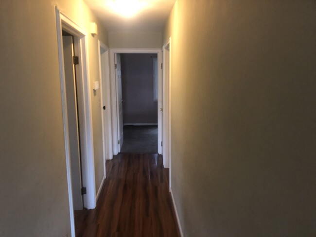 Hall - 1324 Saint James Ct