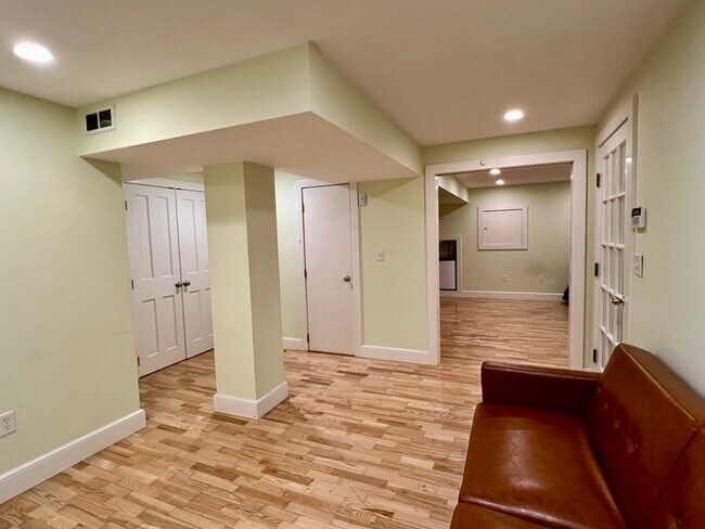 Foto del edificio - 28 Buckingham St