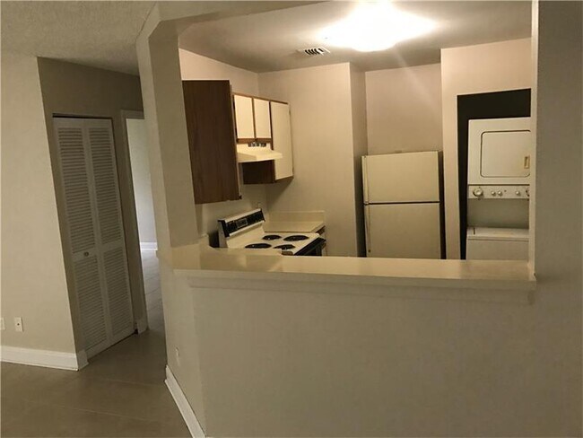 Foto del edificio - 3421 NW 44th St