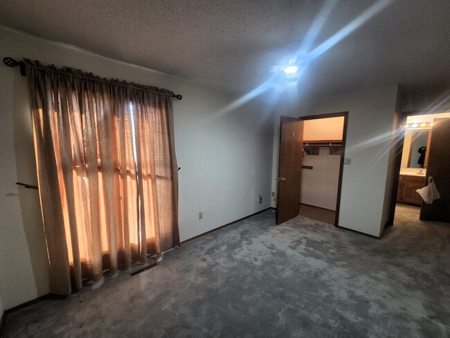 Foto del edificio - 2045 S Kentwood Ave