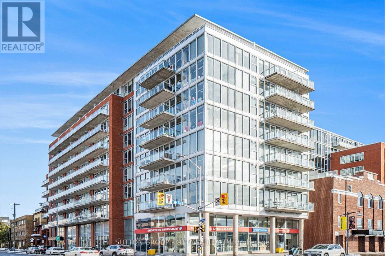 Primary Photo - 354 Gladstone Ave