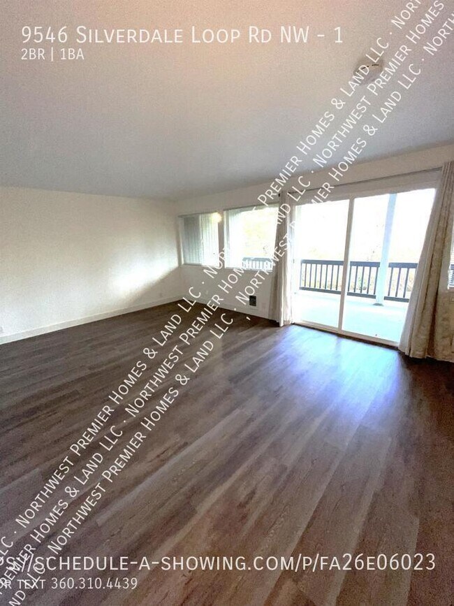 Foto del edificio - 9546 Silverdale Loop Rd NW