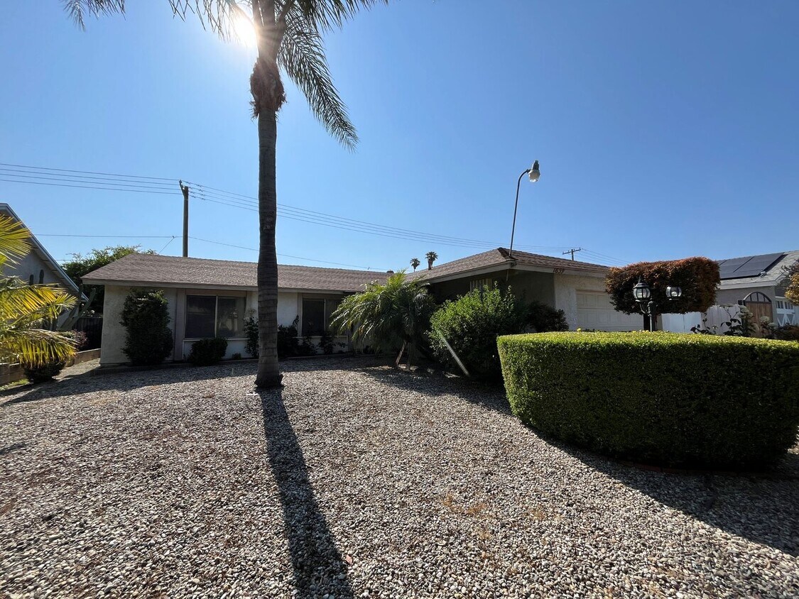 Primary Photo - Simi Valley 3BR w/RV parking, AVAILABLE NOW!