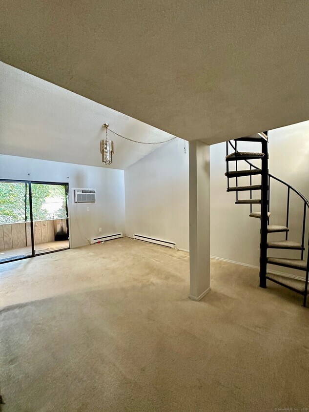 Foto principal - 264 Burgundy Hill Ln