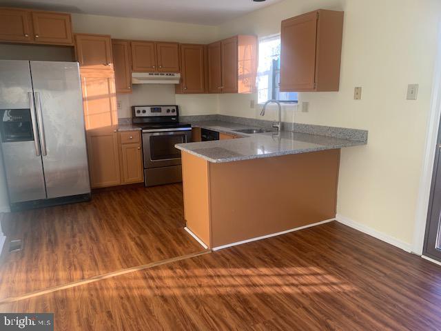 Building Photo - 413 Carpenter Cir