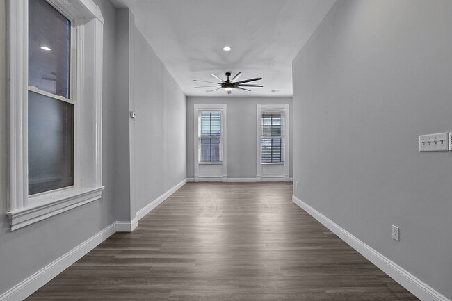 Building Photo - 2205 S 11th St