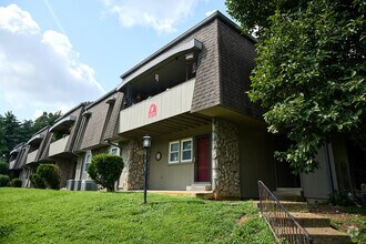 Building Photo - 2929 Selena Dr