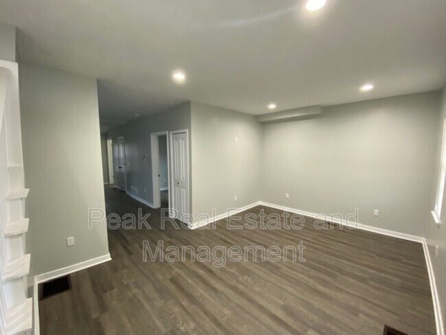 Foto del edificio - 1011 Logan St SE