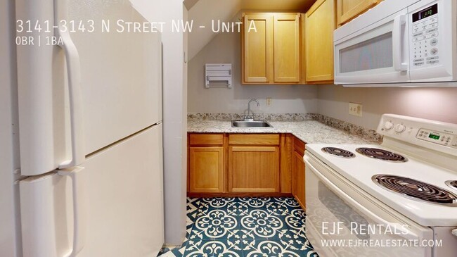 Foto del edificio - Georgetown Studio Apartment Available NOW!