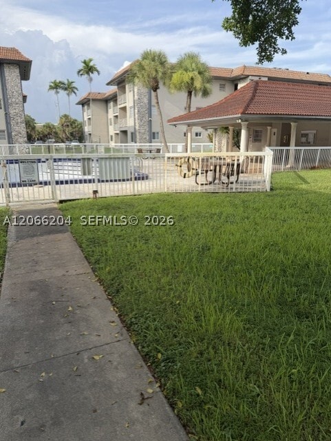 Building Photo - 6530 Lake Patricia Dr