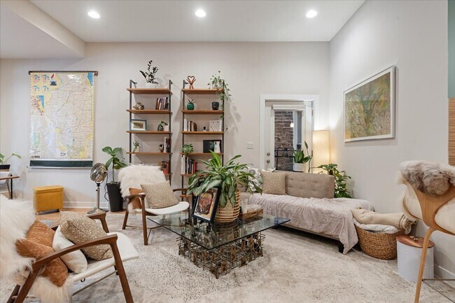 Foto del edificio - 4842 N Damen Ave
