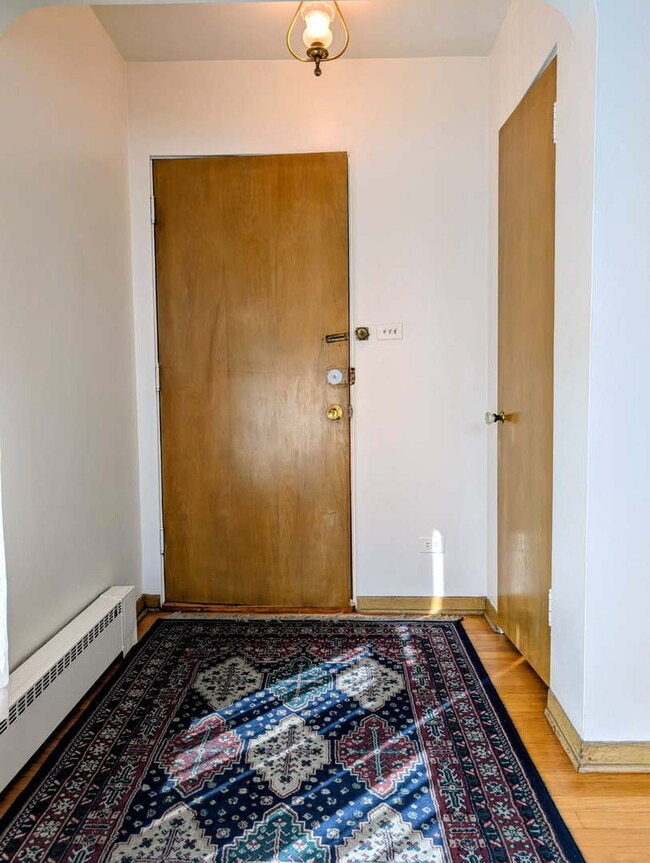 Foto del edificio - 5615 N Kimball Ave