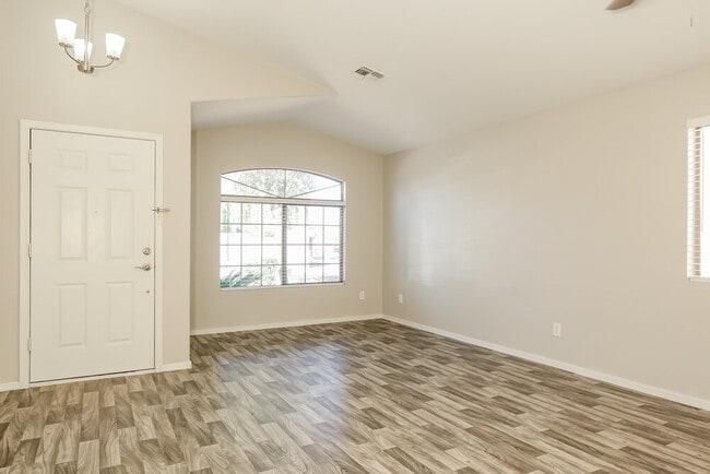 Building Photo - 12417 W Mandalay Ln