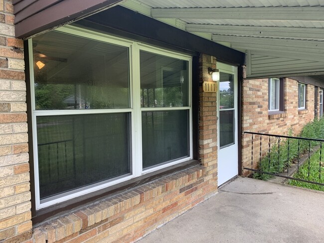 Building Photo - Nice Duplex in Wayne Township!