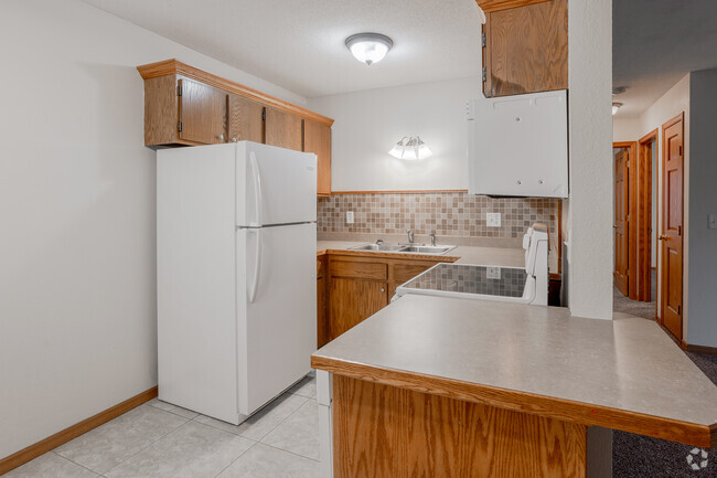 2BR, 1BA - 930SF - Milaca Apartments