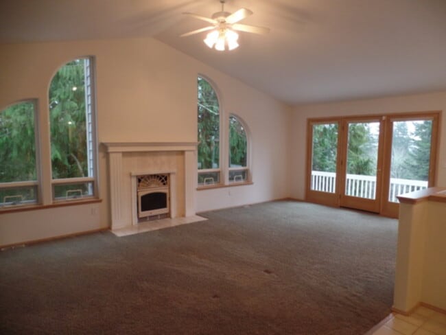 Building Photo - 1432 Fox Hollow Rd