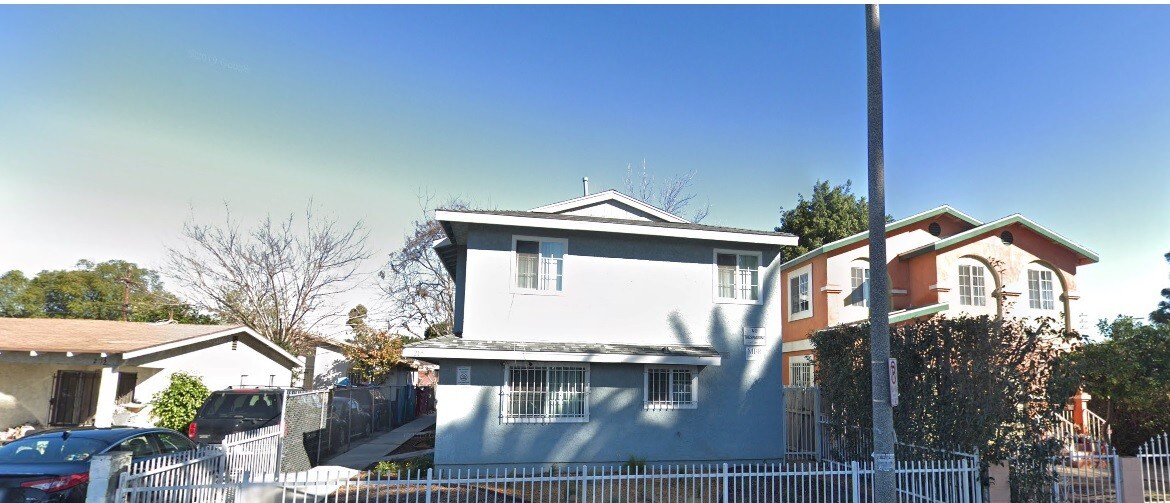 Foto principal - 215 E 93rd St