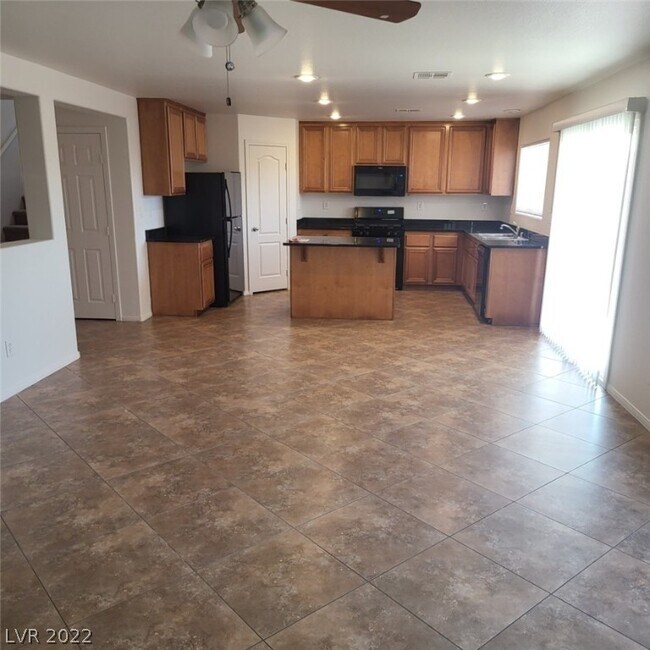 Foto del edificio - 220 Grandfalls Bluff Ave