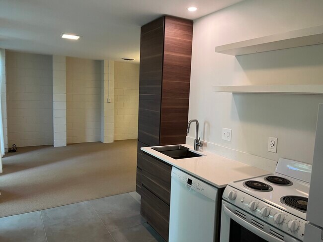 Cocina/sala de estar - 1308 Revere Rd