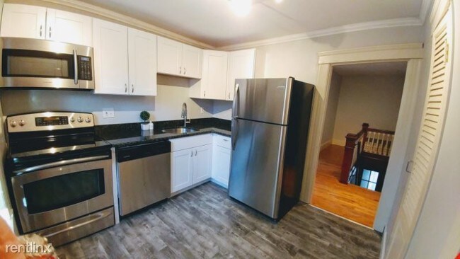 Building Photo - 40 Howland Terrace