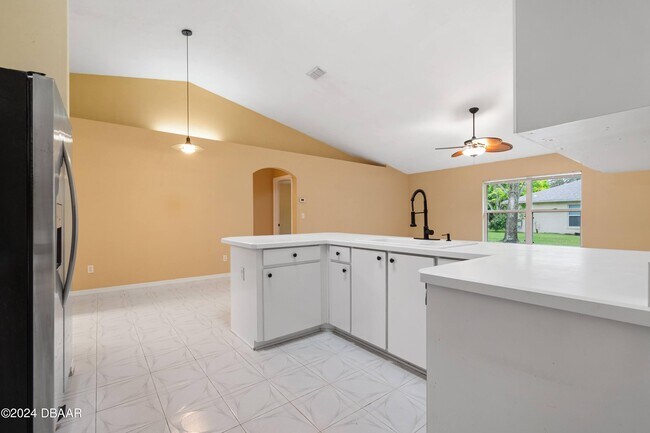 Foto del edificio - 3743 Long Grove Ln