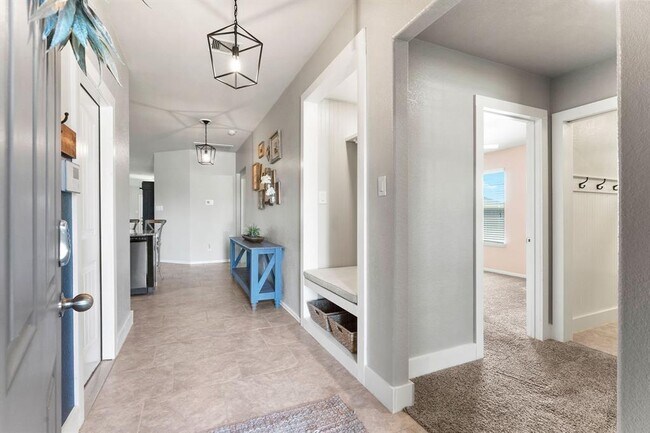 Foto del edificio - 3047 Darlington Ct