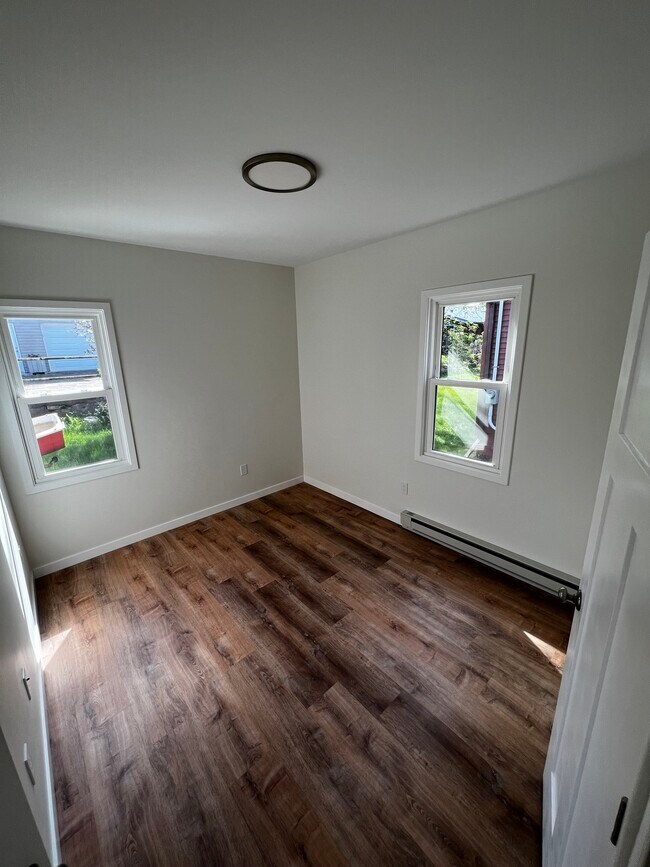 Bedroom - 1610 Minnesota Ave