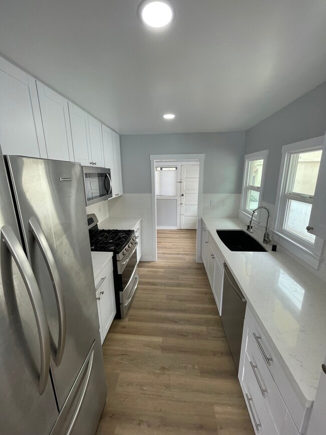 New Kitchen Angle 2 - 906 7th St