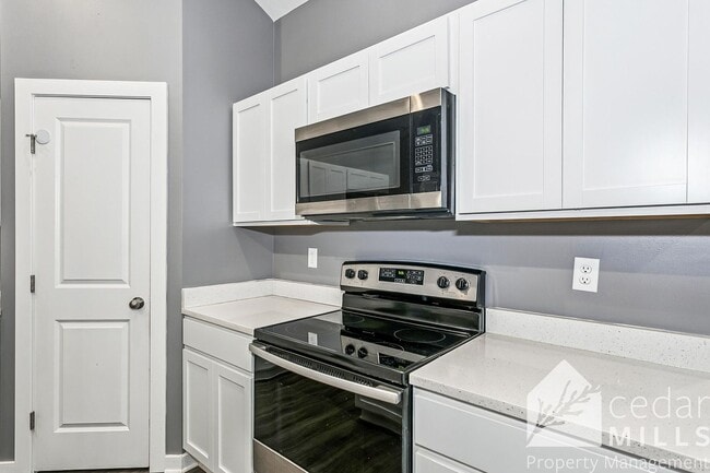 Building Photo - Maize 3 bed 2 bath!