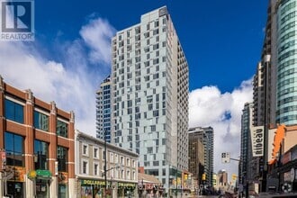 Building Photo - 199-2199 Rideau St