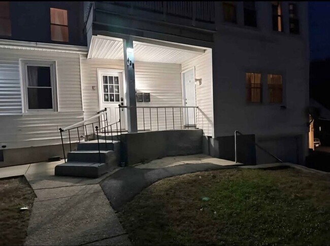 Foto del edificio - 428 Elm St