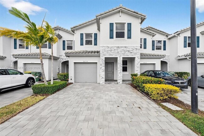 Foto del edificio - 2619 SE 11th St