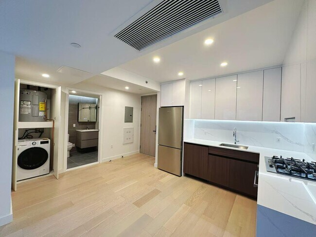 Foto del edificio - 144-49 Northern Blvd