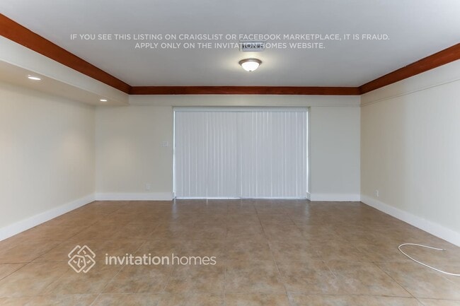 Foto del edificio - 650 NE 5th St