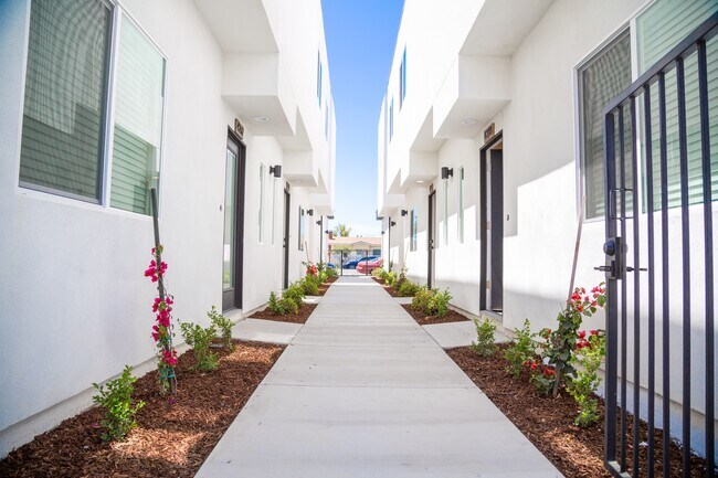 Building Photo - 4267 35th St