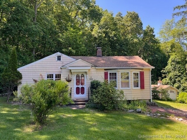 Primary Photo - 320 Cherry Ave