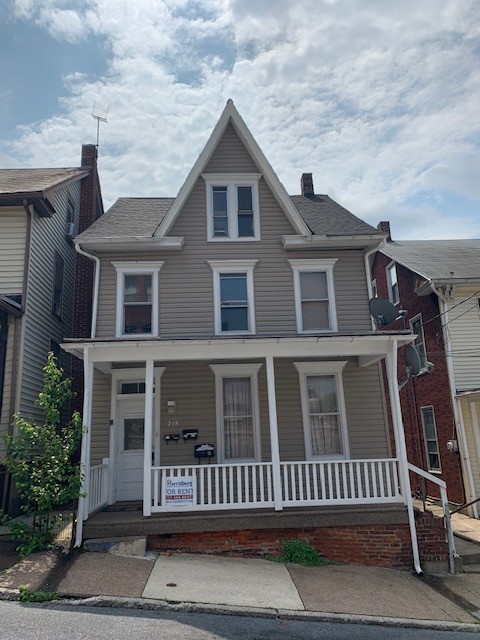 Primary Photo - 218 Elm St