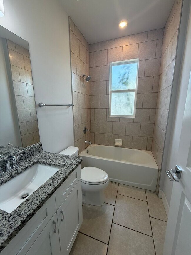 Building Photo - 1131 San Cristobal Ave