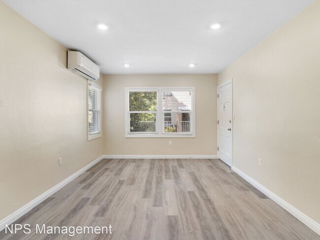 Foto del edificio - 2 br, 1 bath Apartment - 4311 Elm Ave 4311...