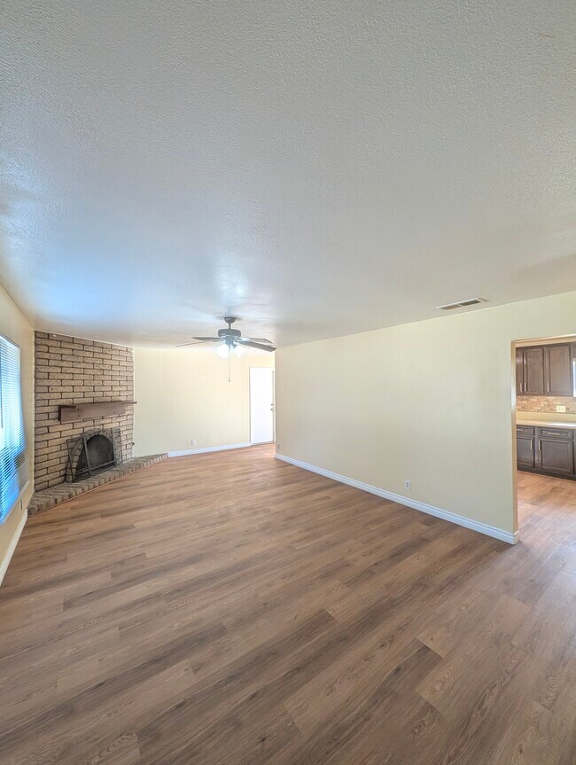 Foto del edificio - 26820 Cornell St