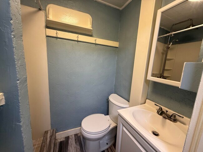 Foto del edificio - 1316 Aintree Ln