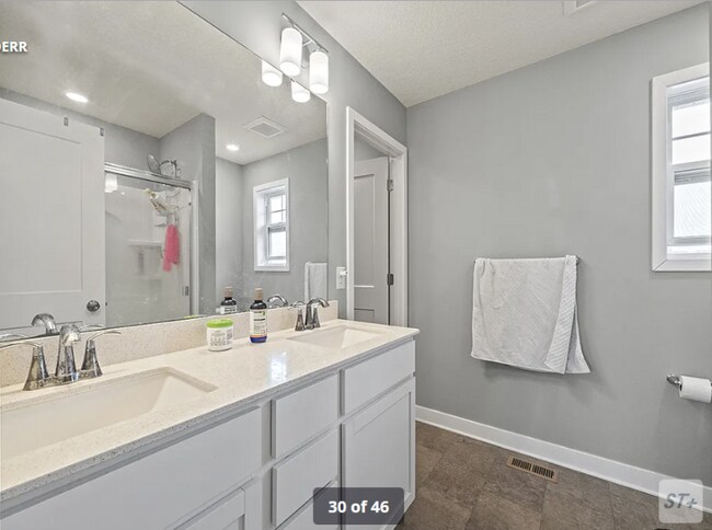 Foto del edificio - 15985 Sapphire St NW