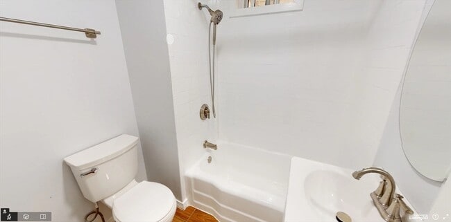 Building Photo - 10 Porter St