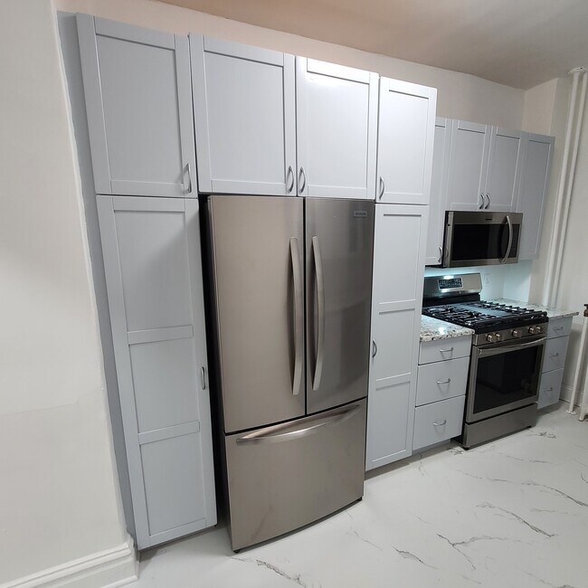 Foto del edificio - 7612 Park Ave